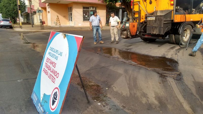 Intensifican tareas de bacheo en avenidas de la ciudad