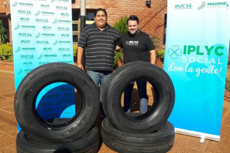 Iplyc Social entregó neumáticos para el IEA N° 10