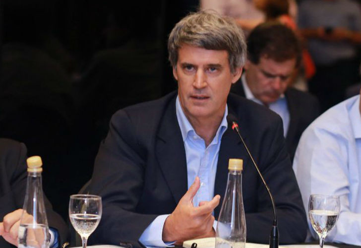 Prat-Gay criticó a Macri: 
