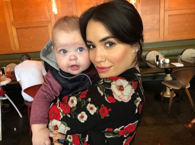 La tierna foto de Lali Espósito con el hijo de Marley en Hong Kong