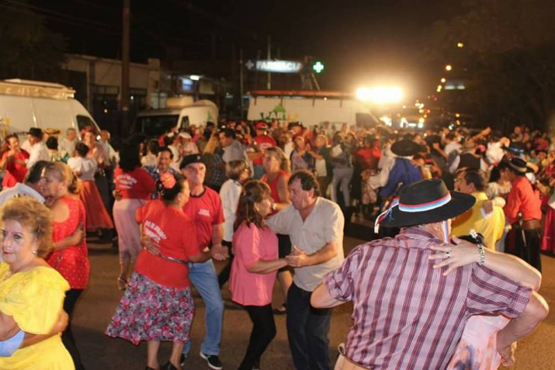 Canto, alegría y música al por mayor en el homenaje a Salvador Miqueri