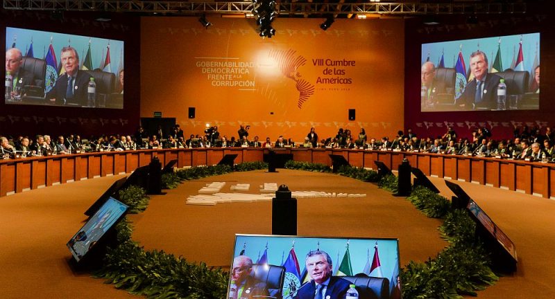 La Cumbre de las Américas aprobó un compromiso de "gobernabilidad democrática contra la corrupción"