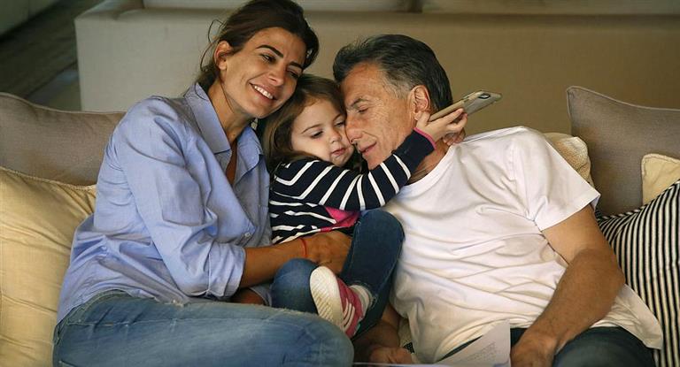 Macri regresa a Olivos de su descanso en Chapadmalal