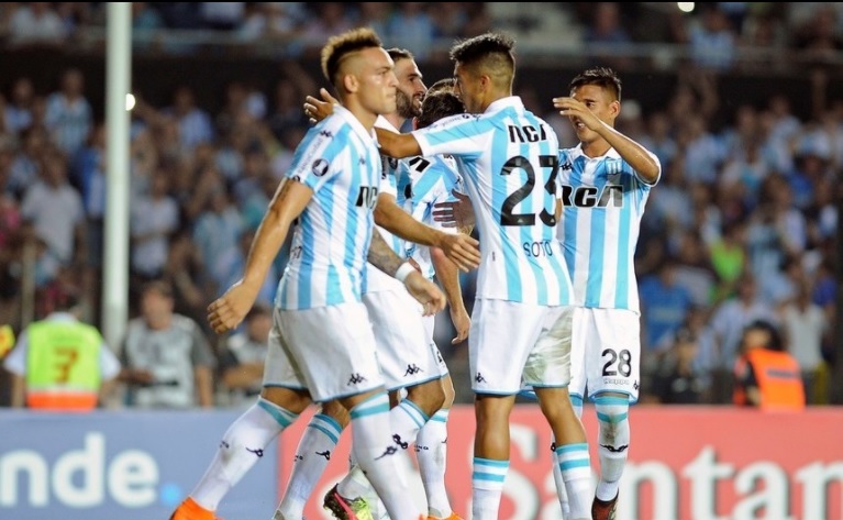 Racing goleó a Cruzeiro