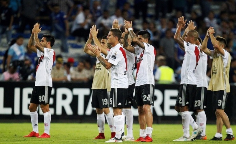 River Plate venció 1-0 a Emelec en Guayaquil