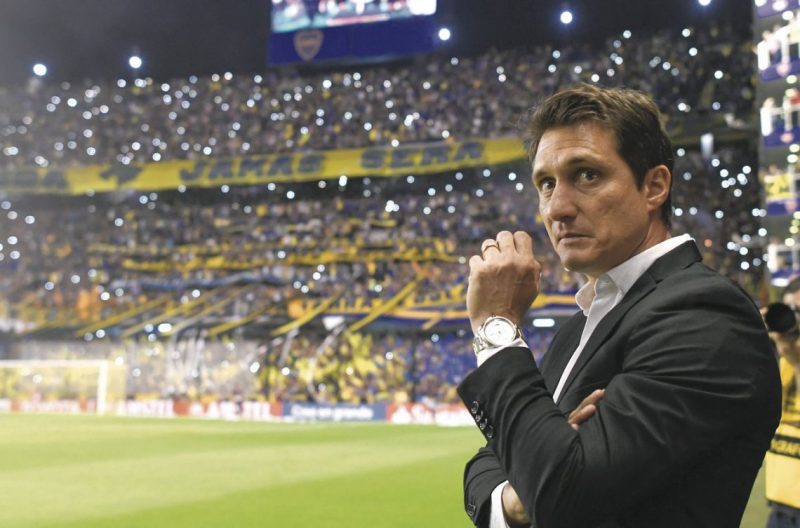 Angelici irá a Europa para armarle el equipo al Melli