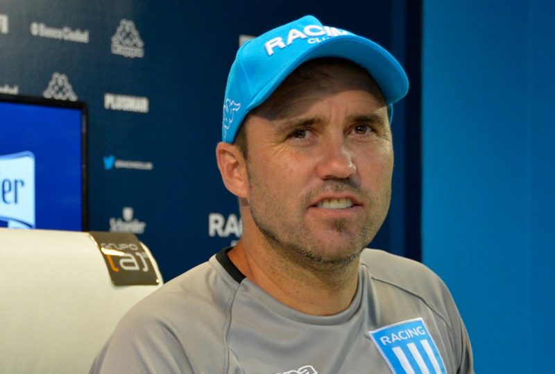 Coudet marca la cancha para definir el futuro de la Academia