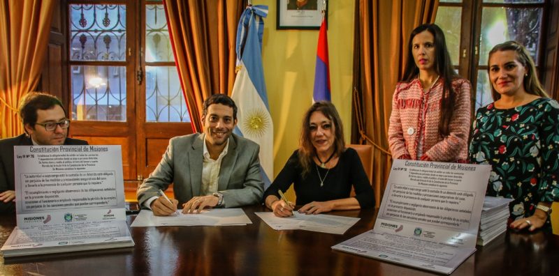 Firma de convenio entre los ministerios de Gobierno y Derechos Humanos