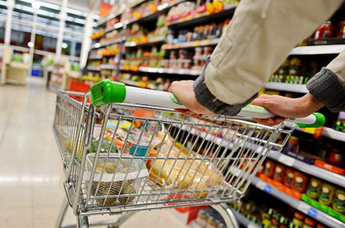 Estiman que la inflación será mayor que la de 2017 y caerá el consumo