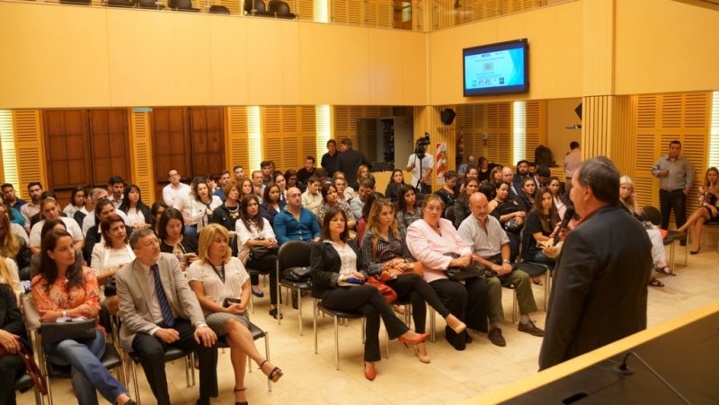 Legislatura: presentaron nuevos aportes teóricos y prácticos para áreas de ceremonial y protocolo
