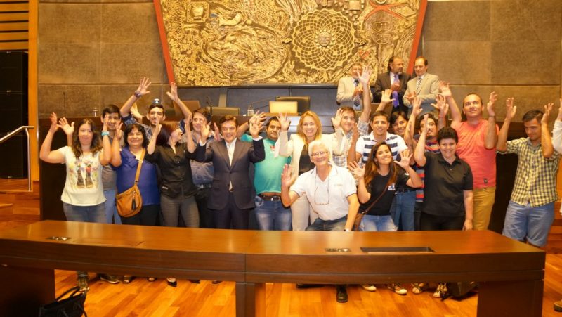 Vehículos de personas sordas o hipoacúsicas tendrán una identificación con fines preventivos e inclusivos