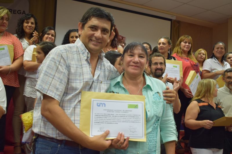 Ellas Hacen: Más de 70 titulares se capacitaron en Economía Social