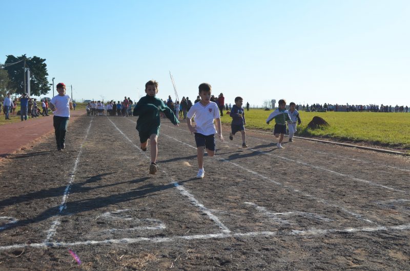 Encuentro Interescolar de atletismo en Posadas