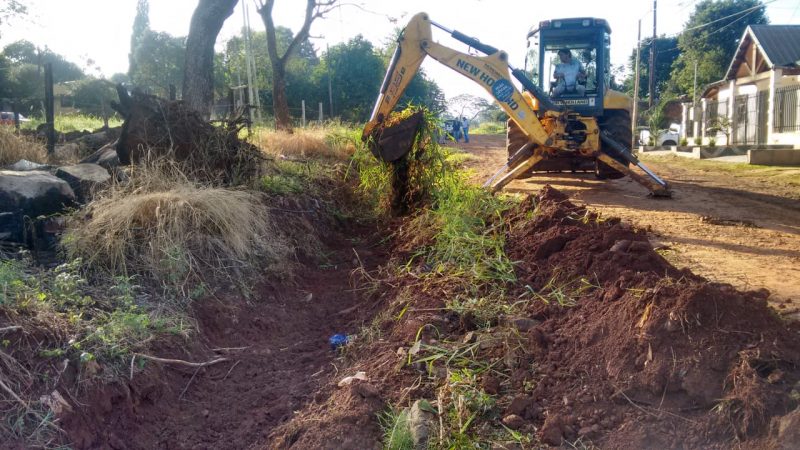 Obras Públicas: realizaron arreglos de calles en las chacras 233 y 249