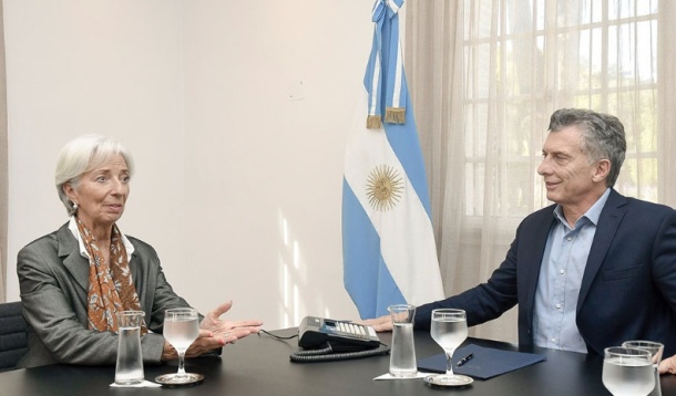 Para achicar el déficit, van por 