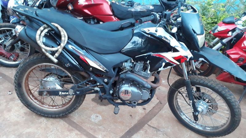 Allanan “aguantaderos” y recuperan motos robadas que iban a ser vendidas: hay un detenido