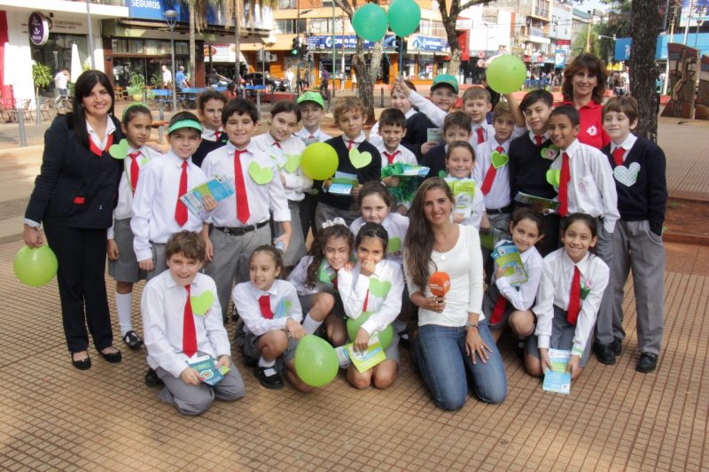 Chicos del Jardín Modelo repartieron folletos para concientizar sobre la importancia de la donación de órganos