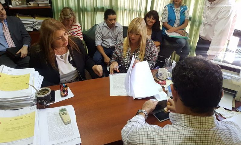 Firmaron homologación-convenio que beneficia a más de un centenar de cocineras
