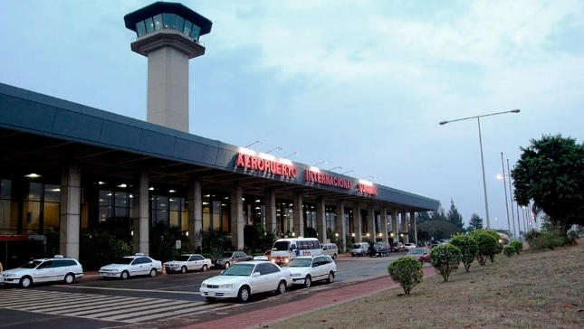 Volvió a operar el aeropuerto internacional de Puerto Iguazú