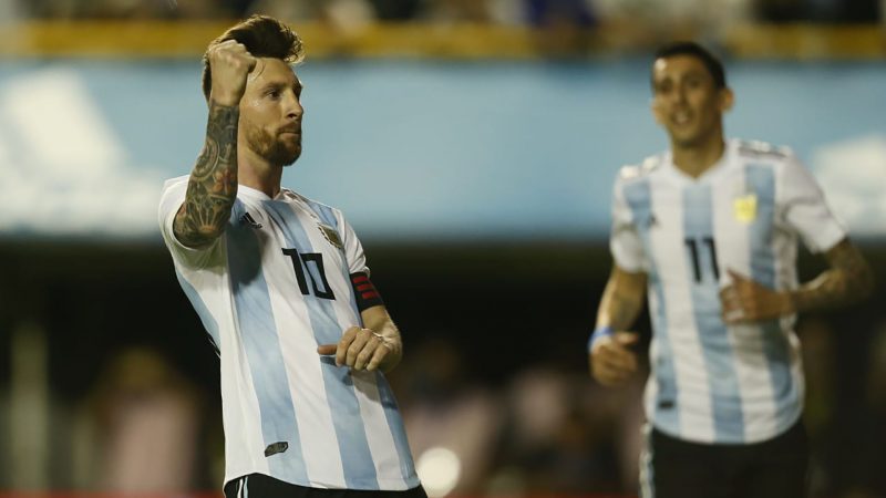 Con triplete de Messi y tanto de Agüero, Argentina venció a Haití en la despedida
