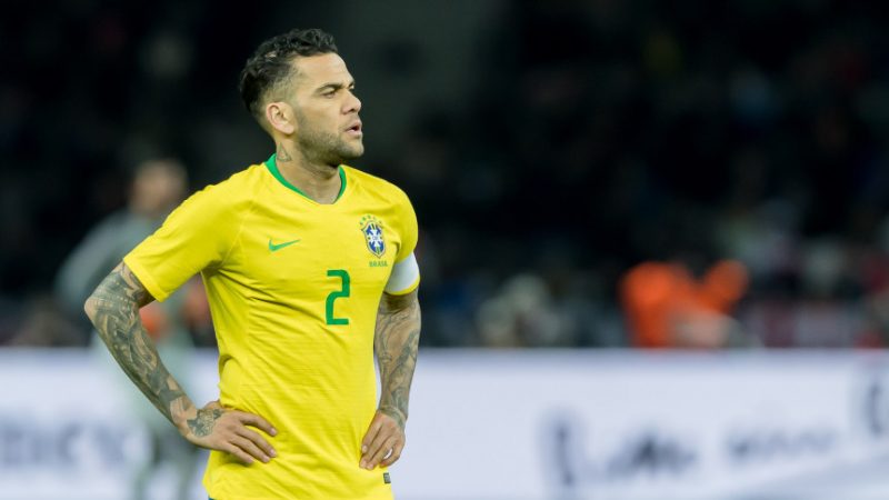 Dani Alves se pierde el Mundial
