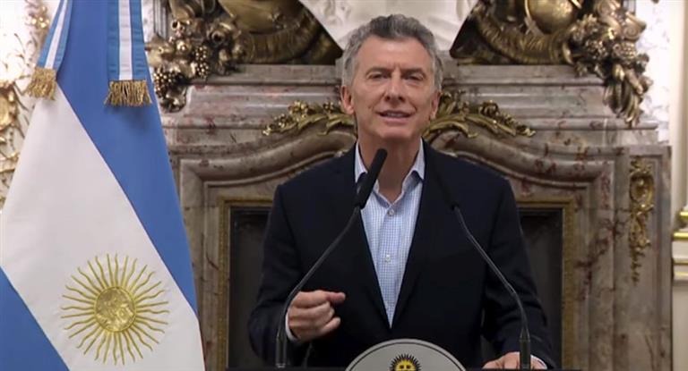 En el marco de la suba del dólar y el acuerdo con el FMI, desciende la imagen de Macri