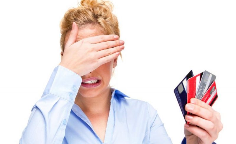 A partir de junio será más caro endeudarse con tarjetas de crédito