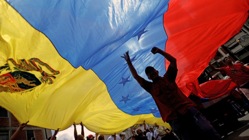 Venezuela acude a las urnas en unas presidenciales a la medida de Maduro