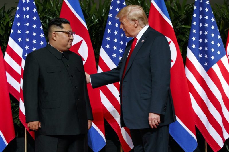 Histórico encuentro entre Donald Trump y Kim Jong-un