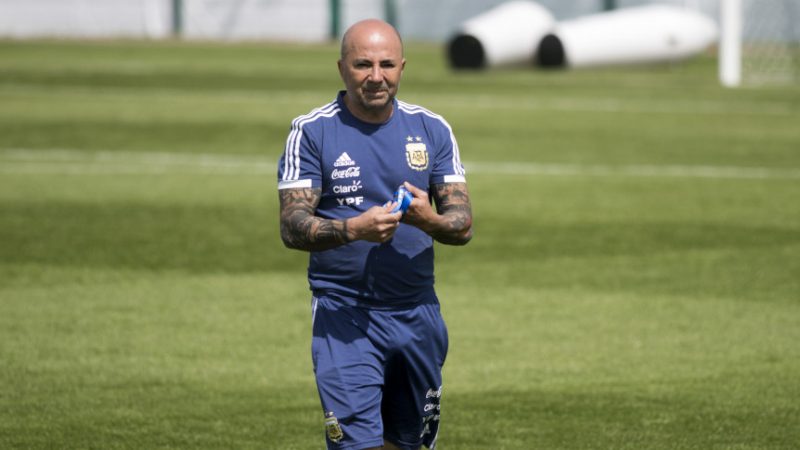 Viaje a Moscú y conferencia de Sampaoli
