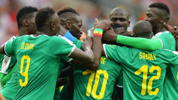 Senegal puso de rodillas a Polonia y sorprendió a todos