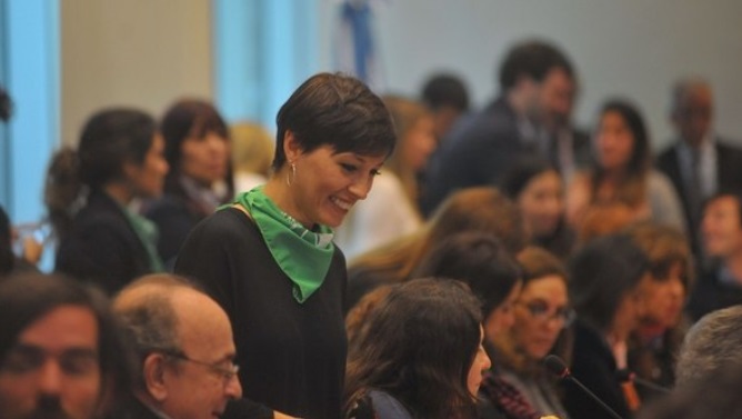 Obtuvo dictamen en Diputados el proyecto de despenalización del aborto
