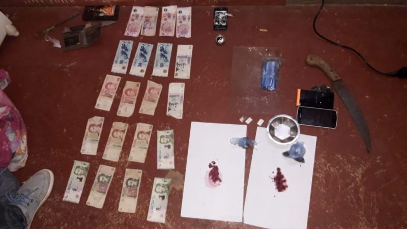 Desarman "kioscos" de cocaína, marihuana y detiene a cinco "Dealers" en el barrio A-4
