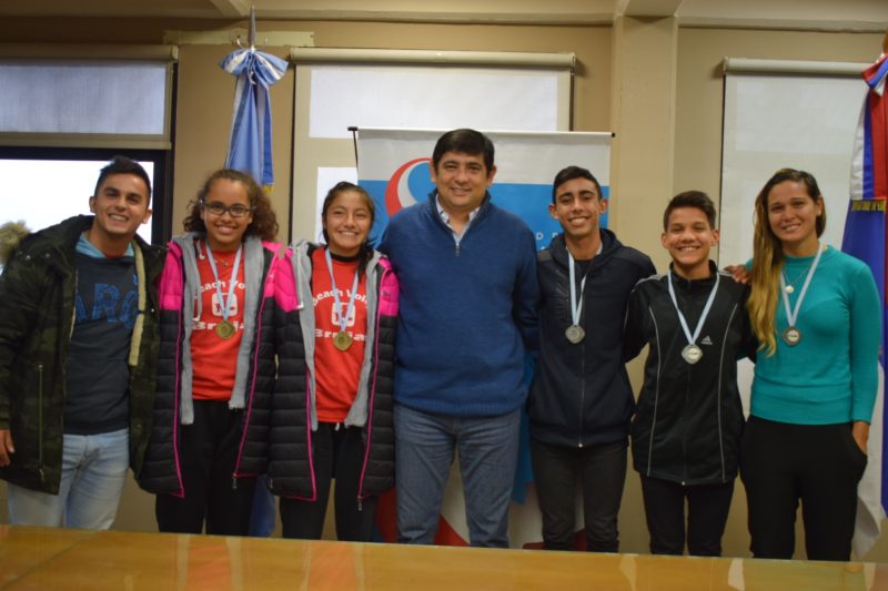 Beach voley: Losada recibió a los ganadores del Campeanato Argentino Sub-14
