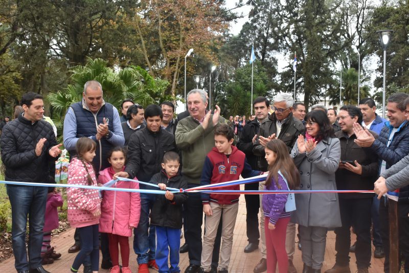 Eldorado: inauguraron la remozada plaza San Martín del Kilómetro 2