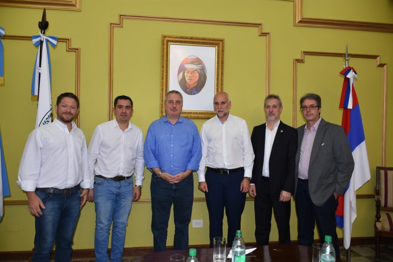 Passalacqua anunció programa de descuentos para vuelos entre Posadas y Córdoba