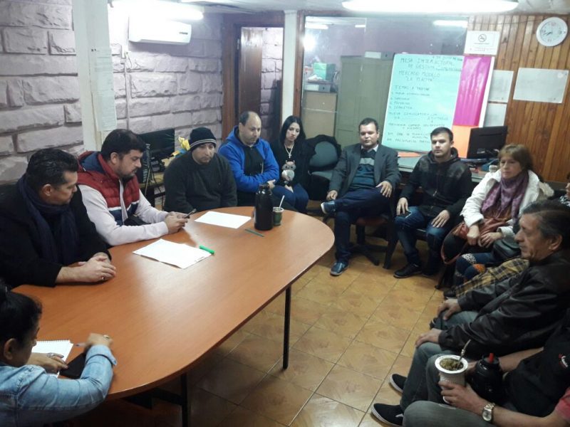 Avanzan en acuerdos para mejoras en el Mercado Modelo La Placita