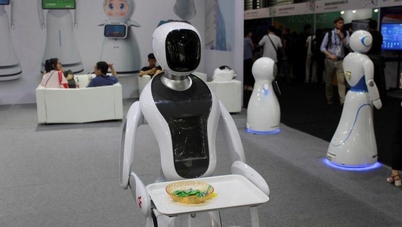 Los robots, el remedio contra la soledad de los abuelos chinos
