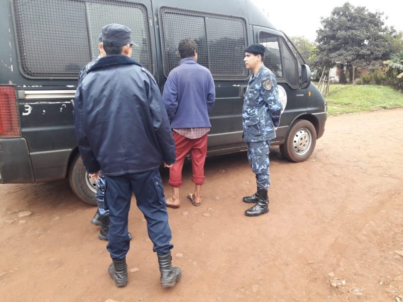 Detuvieron a 15 personas, incautaron cocaína y retuvieron un vehículo