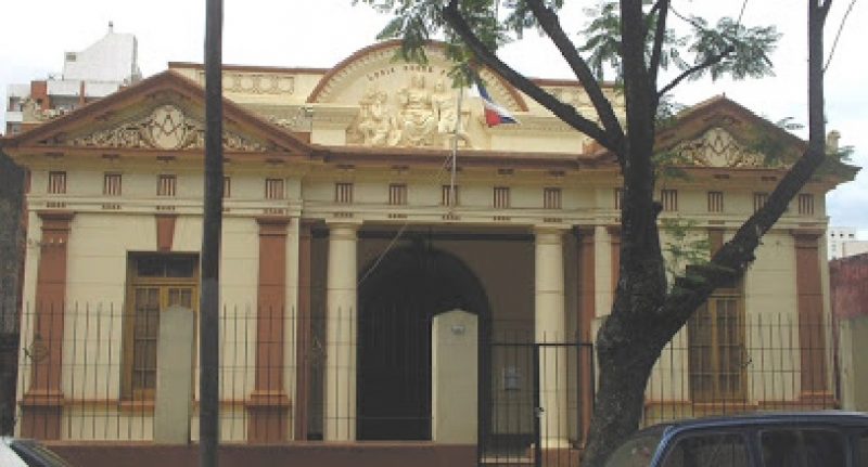 Losada firmará convenio con la Logia Roque Pérez