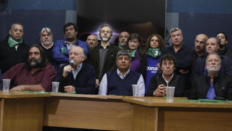 Las CTA y Camioneros paran el jueves