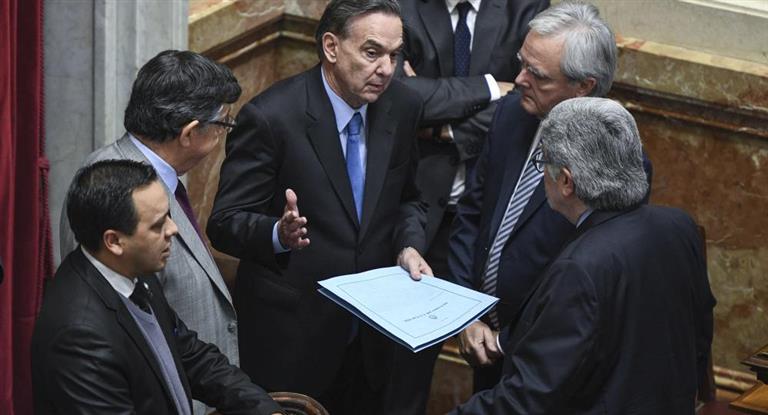 Senado: aborto se tratará sólo en tres comisiones y ratifican fecha para el debate