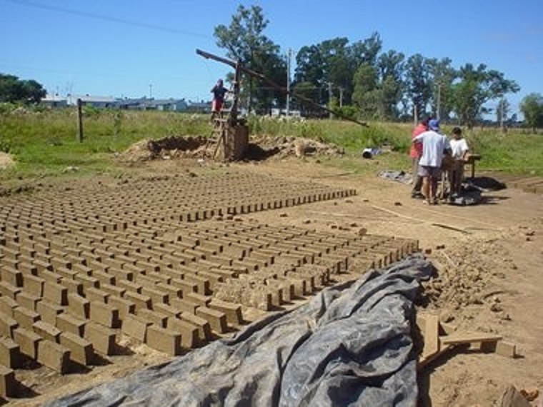 Buscan mejorar la actividad de los oleros en Misiones