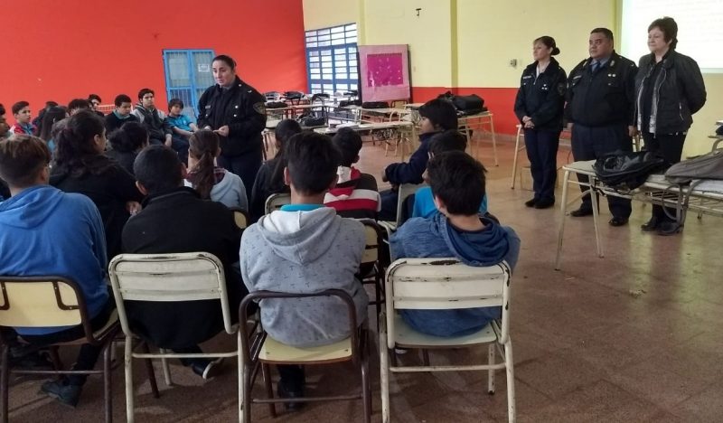 Violencia escolar: continúan generando conciencia e informando en barrios y escuelas