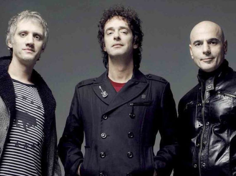 Denominan Soda Stereo a una esquina de Belgrano en donde ensayaba el grupo