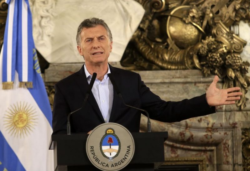 Por decreto, Macri ajusta el Estado y busca ahorrar más de $20.000 millones