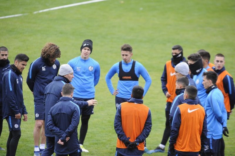 San Lorenzo y el Racing cordobés salen a la cancha