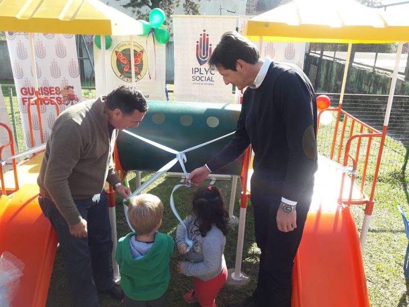 Iplyc Social donó juegos y material didáctico para el Jardín Maternal “Evita”