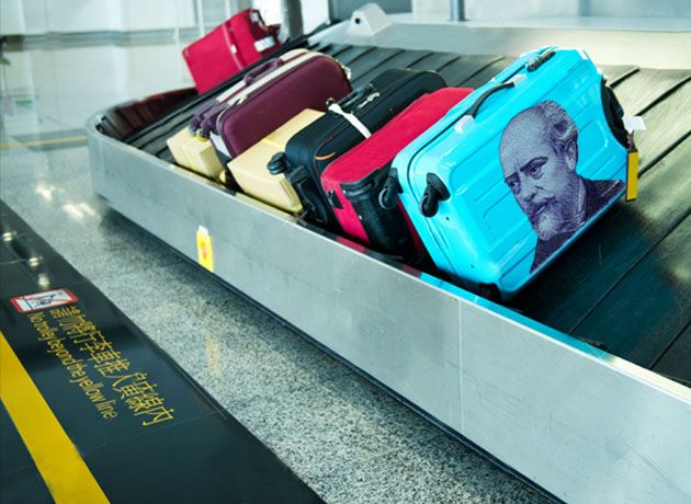 Vacaciones de invierno devaluadas: en julio, gastos de argentinos en el exterior tocan su nivel más bajo en cuatro años