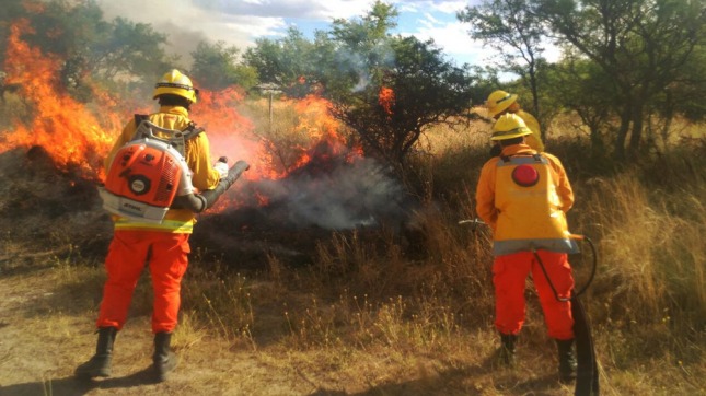Alertan por el recorte a los bomberos voluntarios